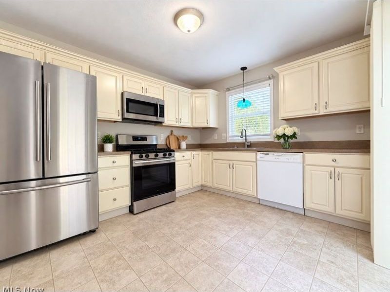 223 Home Street , Rittman, OH 44270 Photo 5