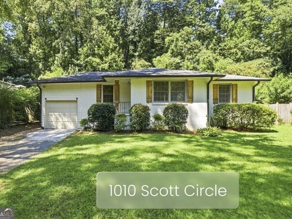 1010 Scott Circle, Decatur, GA 30033