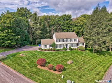 2 Pilgrims, New Milford, CT 06755