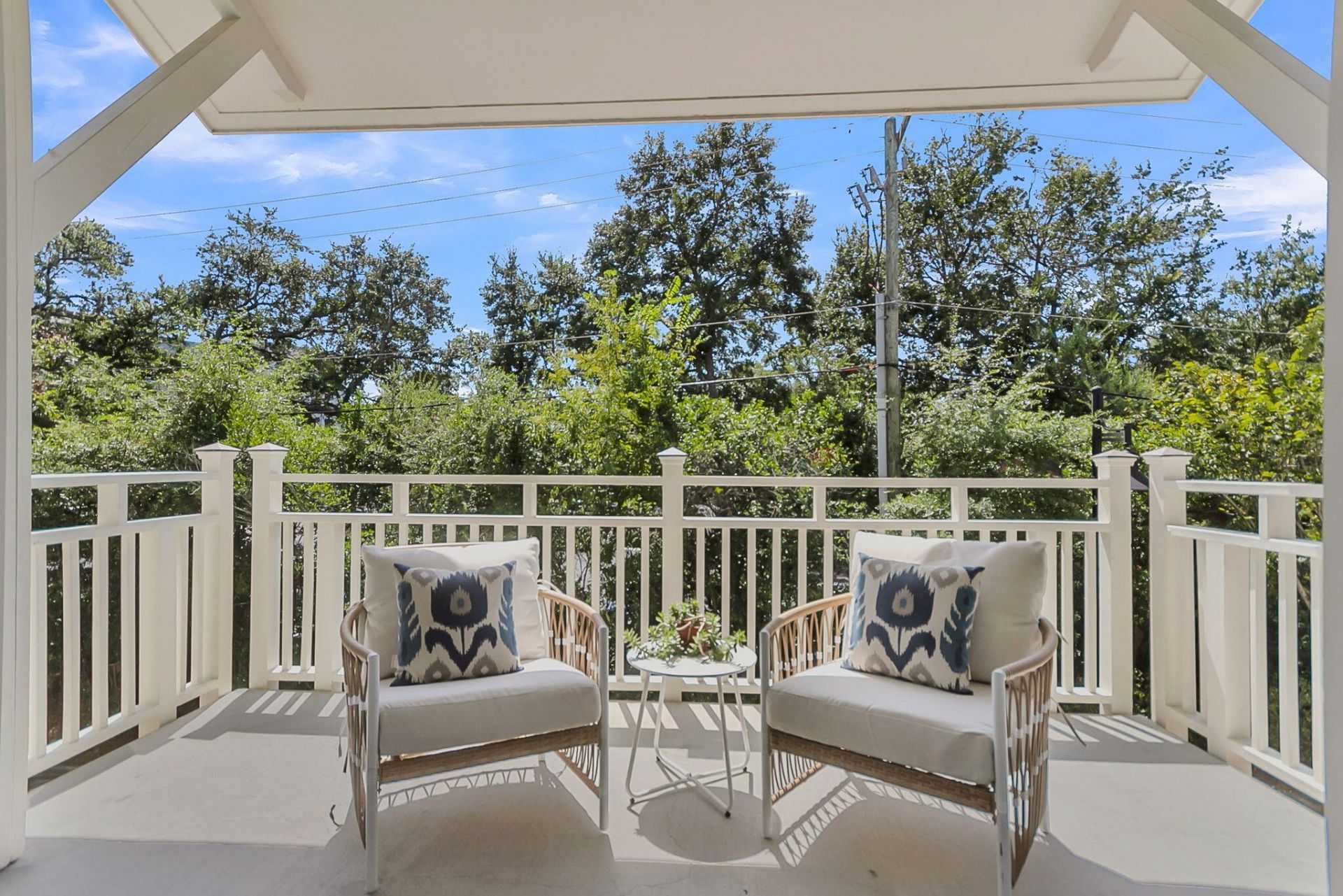 98 Vincent Drive Photo 28