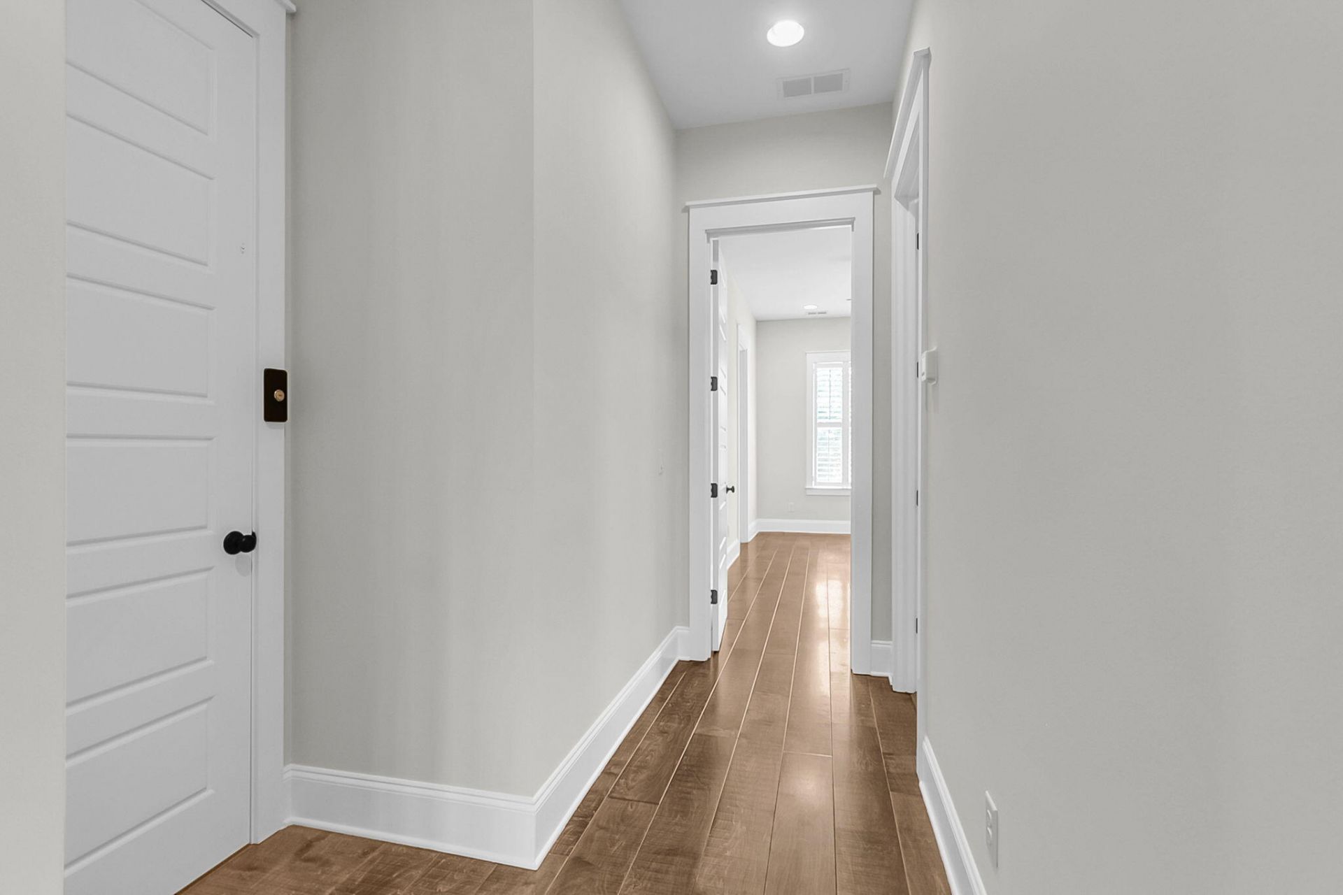 98 Vincent Drive Photo 34