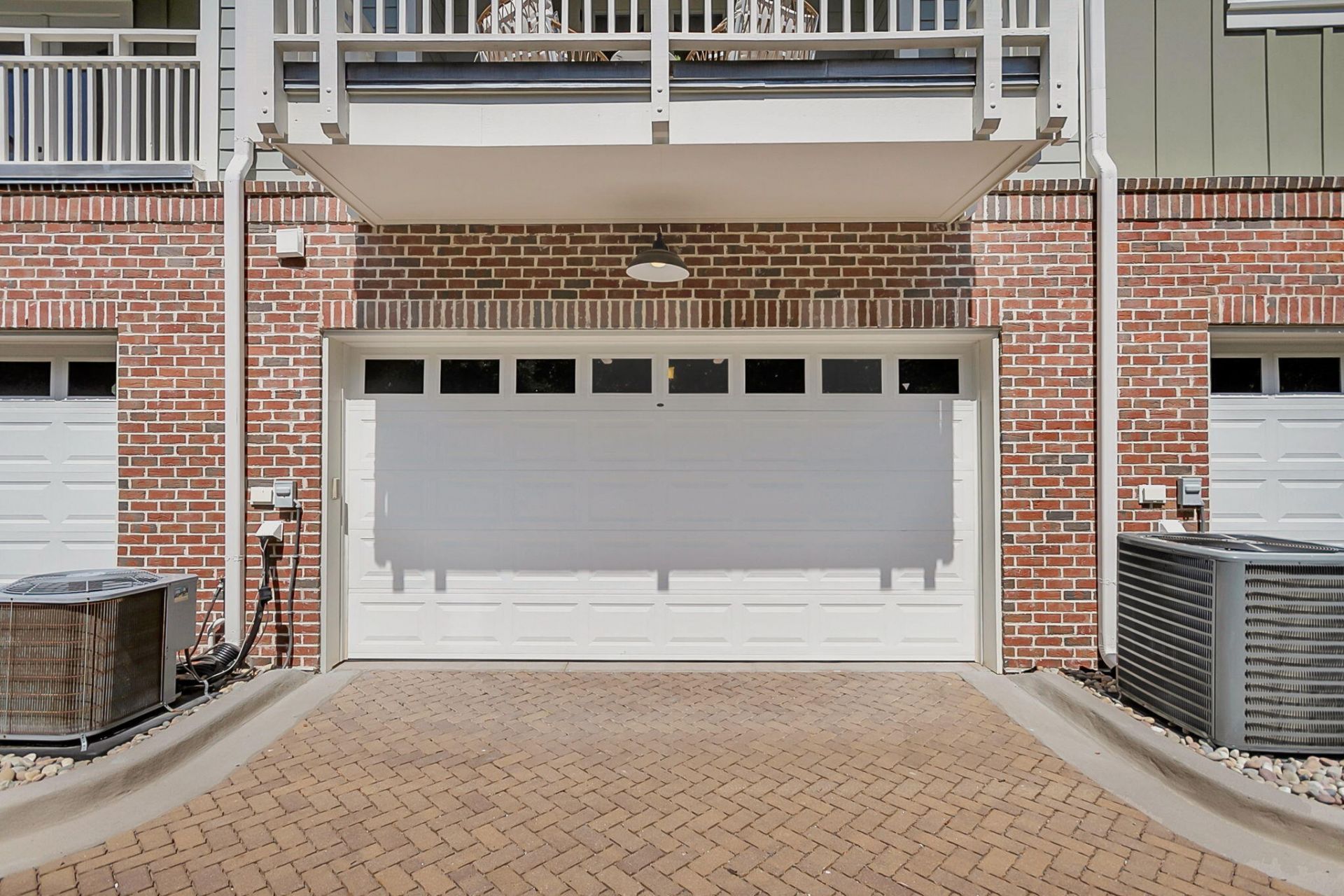 98 Vincent Drive Photo 49