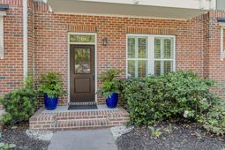 98 Vincent Drive photo 4