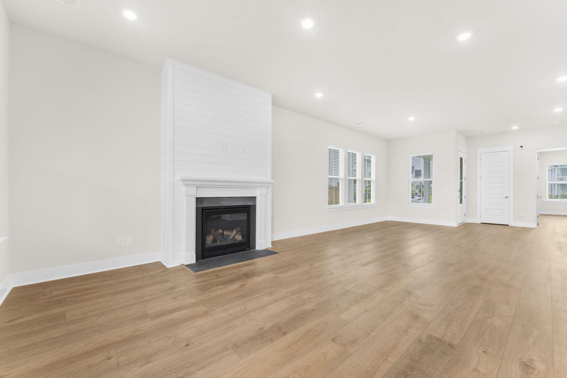 109 Marions Oak Drive Photo 10