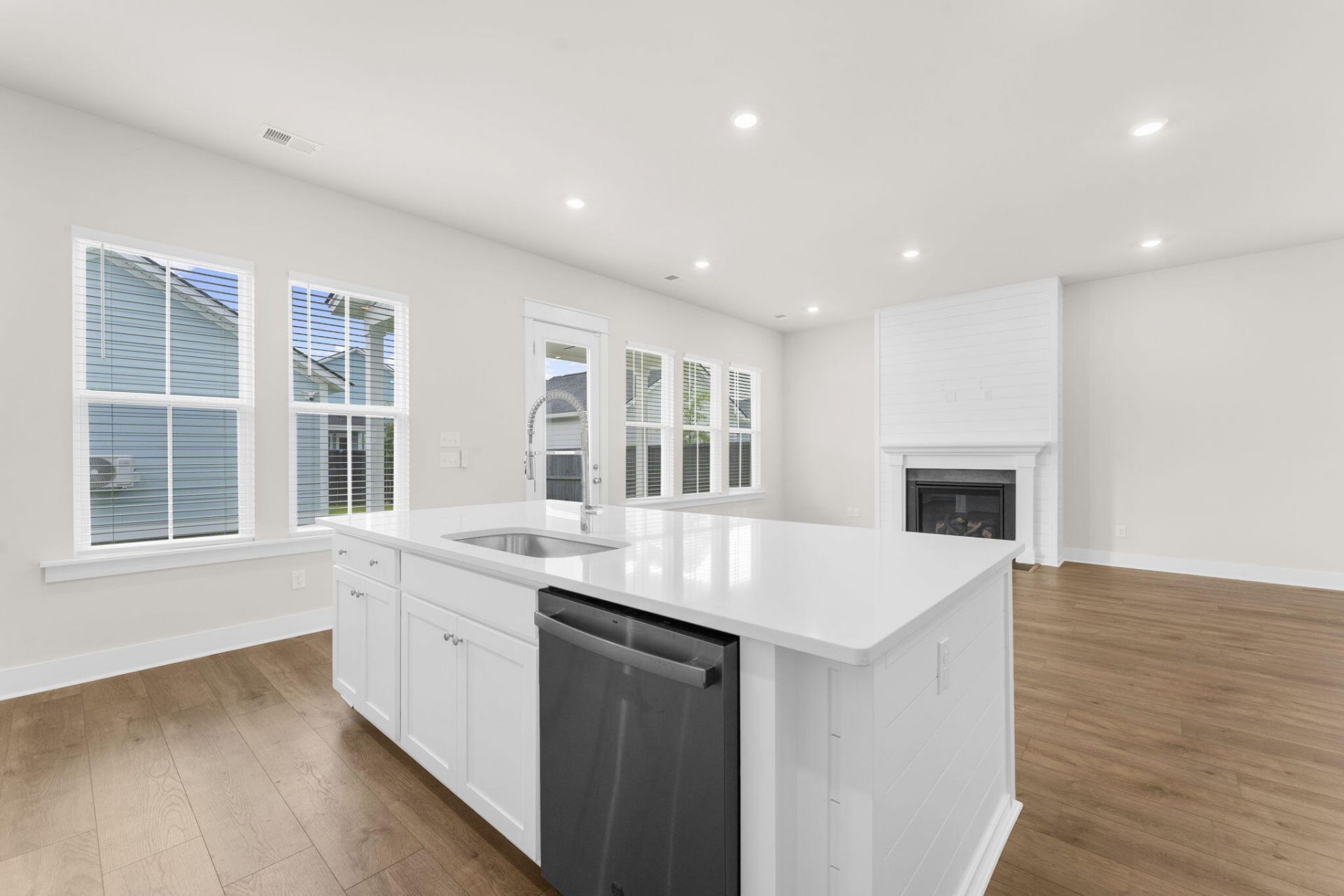 109 Marions Oak Drive Photo 17