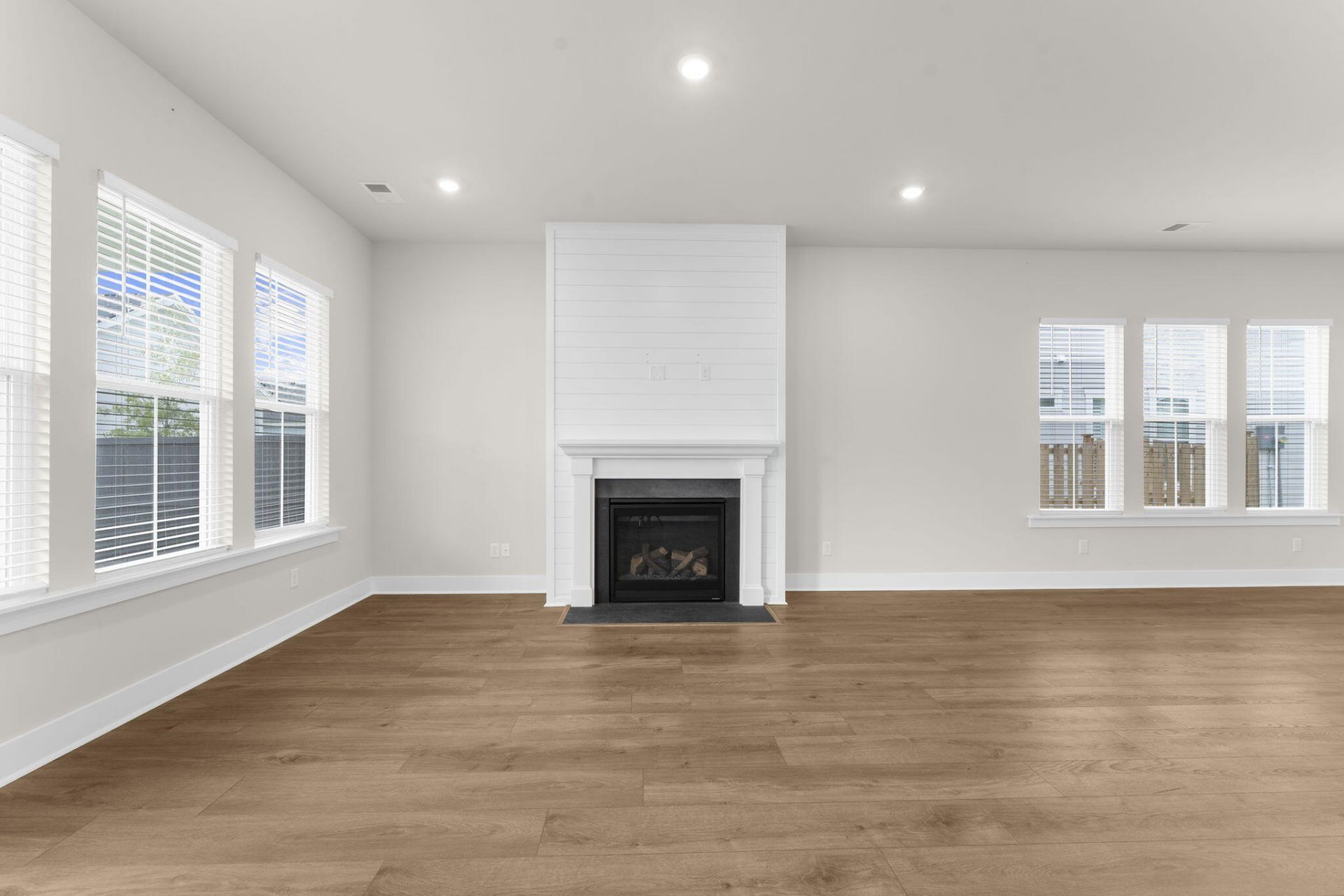 109 Marions Oak Drive Photo 19
