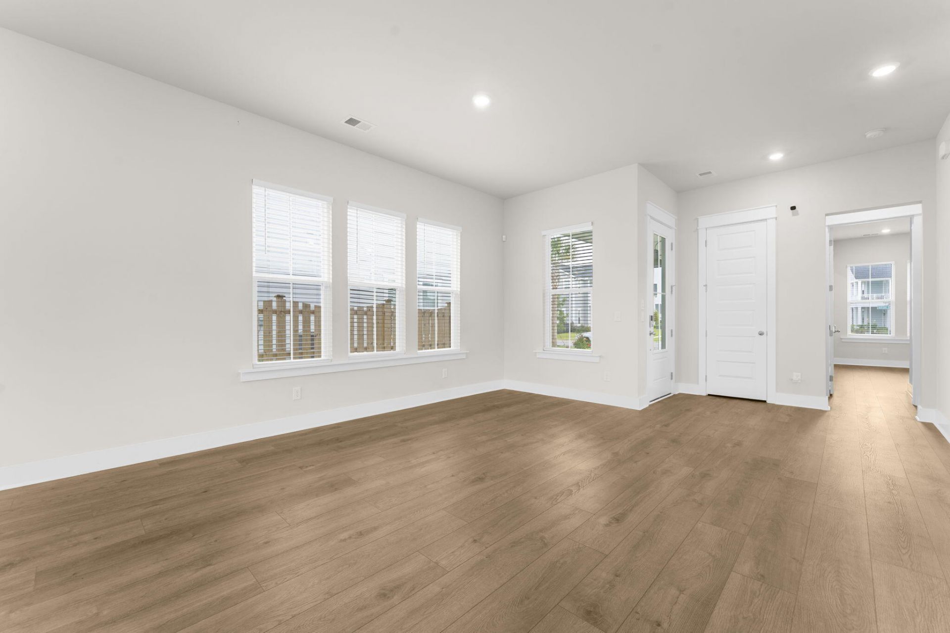109 Marions Oak Drive Photo 7