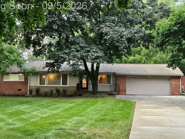 24880 N Cromwell Drive , Franklin Village, Mi 48025