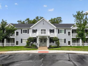 1127 South Lake Drive , Unit 117, Novi, Mi 48377