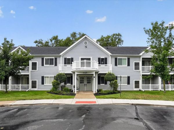 1127 South Lake Drive , Unit 117, Novi, Mi 48377