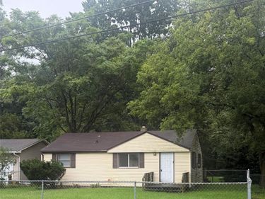 2069 Woodland Pass , Burton, Mi 48519