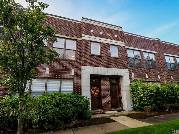 52 W Bethune Street , Detroit, Mi 48202
