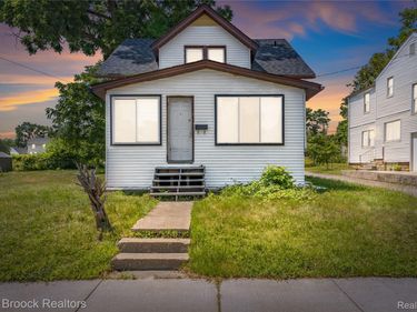 268 S Paddock Street , Pontiac, Mi 48342