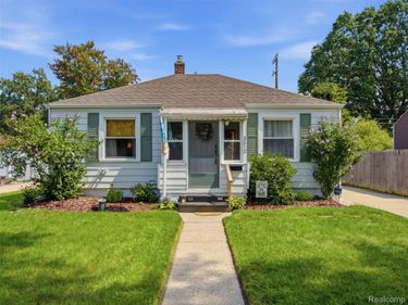 3012 Cooper Avenue, Port Huron, Mi 48060