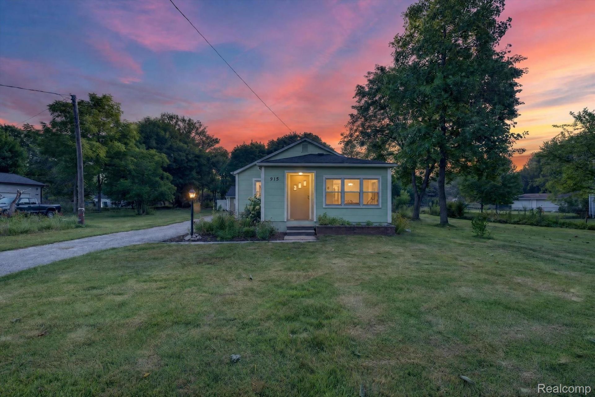 915 Olive Street, Oxford Township, Mi 48371 Main Photo