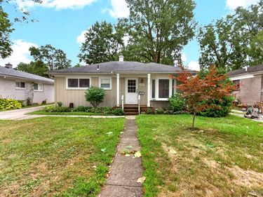 18908 Maplewood Street , Livonia, Mi 48152