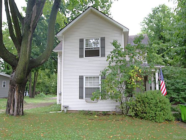 614 Hickory Street , Fenton, Mi 48430