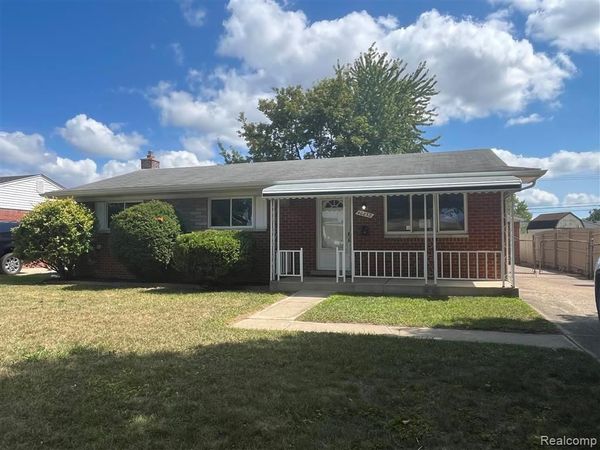 40252 Hamilton Drive , Sterling Heights, Mi 48313