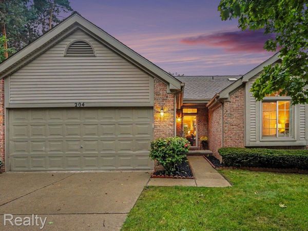 204 Texknoll Court , Brighton, Mi 48116