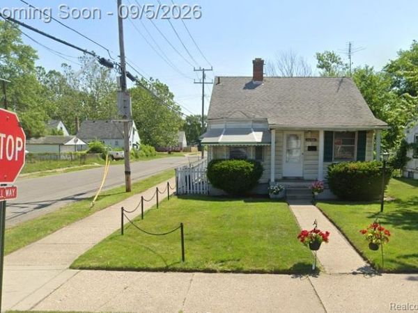 20320 Dresden Street , Detroit, Mi 48205