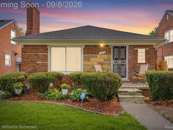 18710 Lesure Street, Detroit, Mi 48235