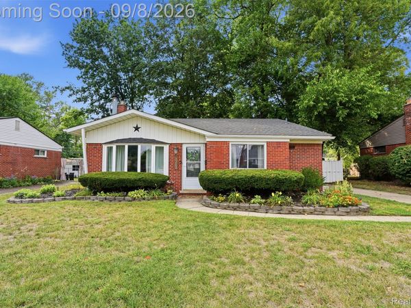19825 Maplewood Street, Livonia, Mi 48152