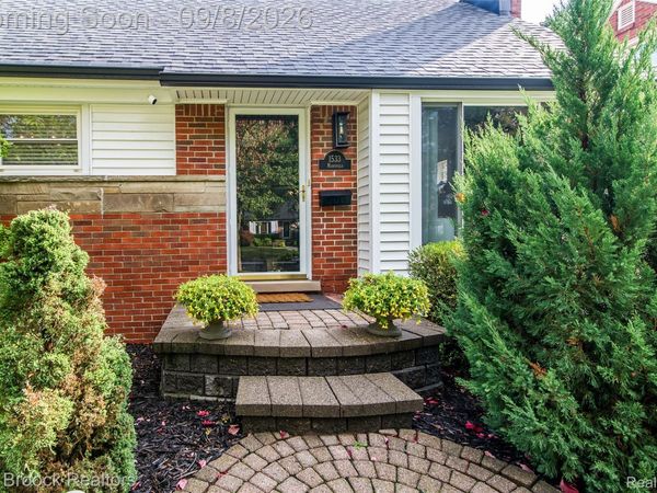 1533 Mansfield Road, Birmingham, Mi 48009