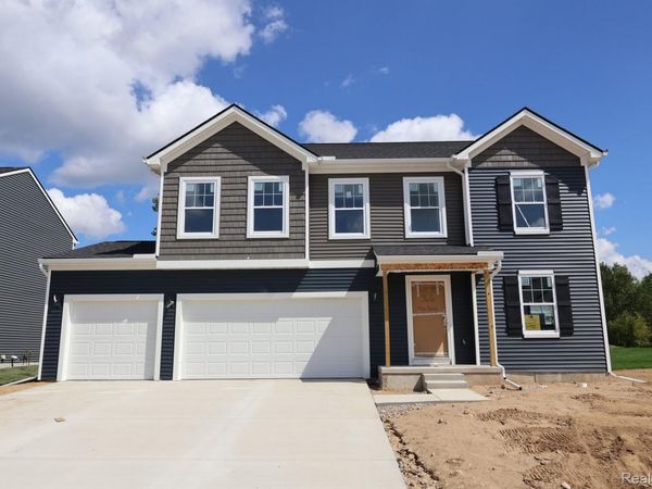 366 Edge Brook Drive , Holly Township, Mi 48442