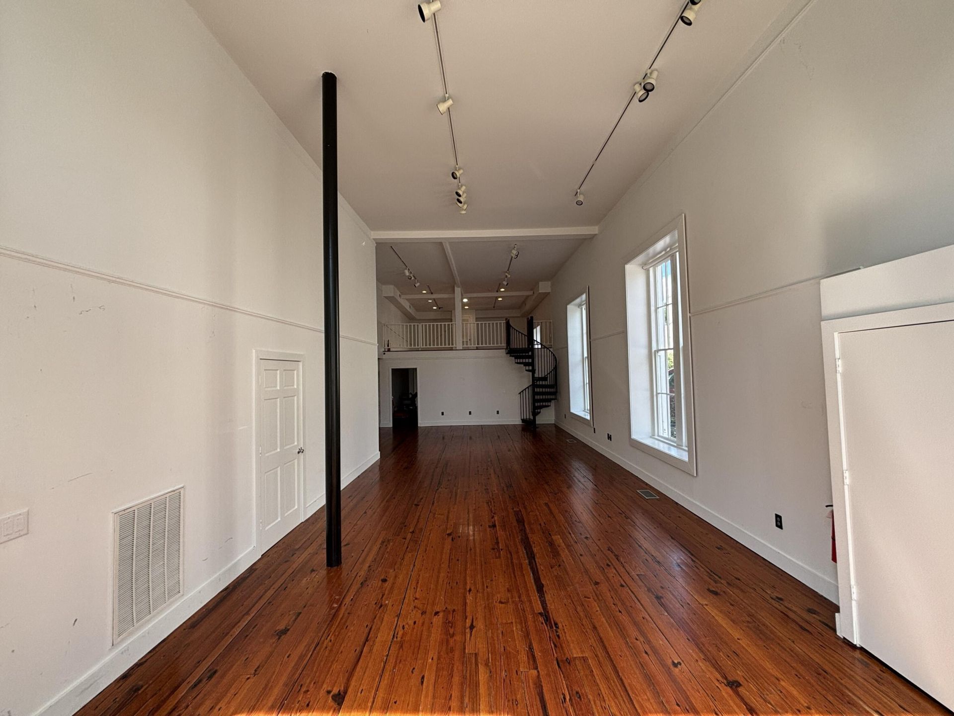 143 E Bay Street  Photo 12