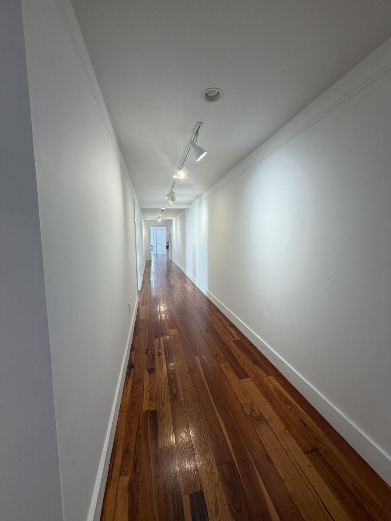 143 E Bay Street  Photo 9