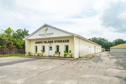 1719 Signal Point Road  photo 4