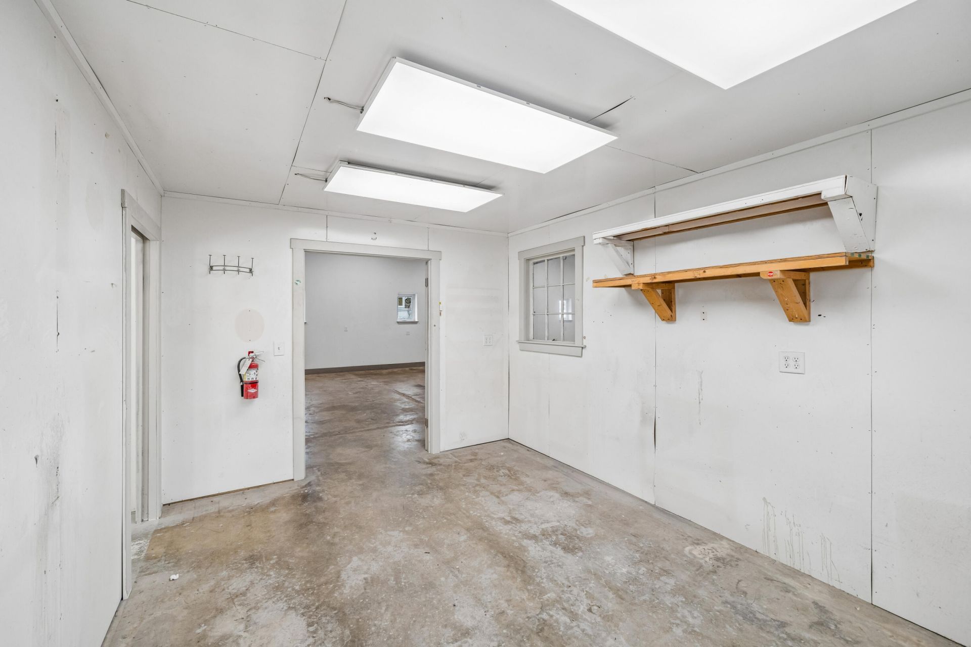 1719 Signal Point Road  Photo 51