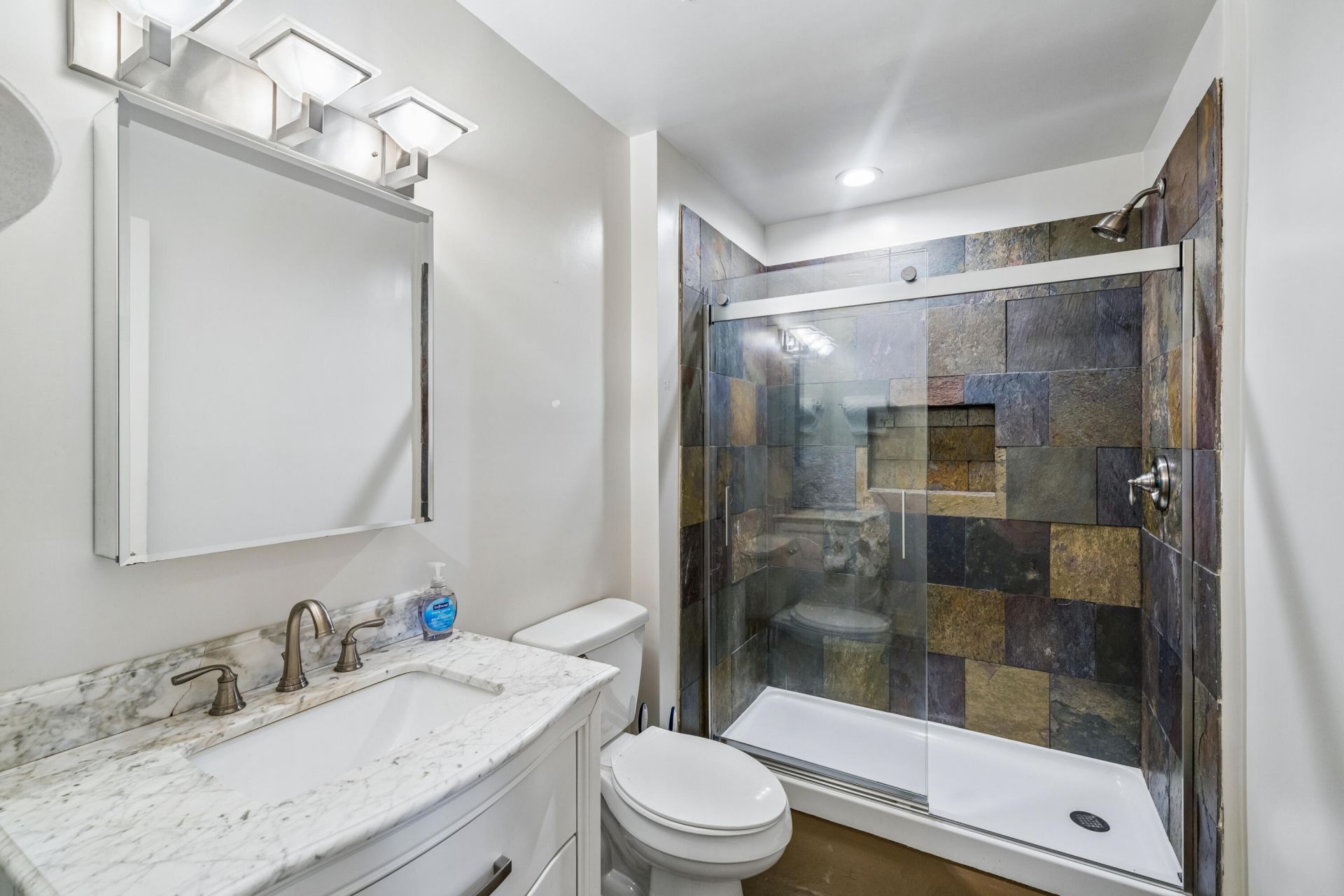 1719 Signal Point Road  Photo 54