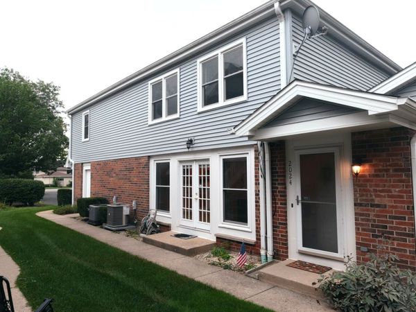 2024 N Old Hicks Road , Unit B6, Palatine, IL 60074