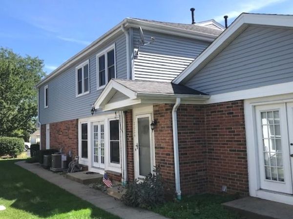 2024 N Old Hicks Road, Unit B6, Palatine, IL 60074