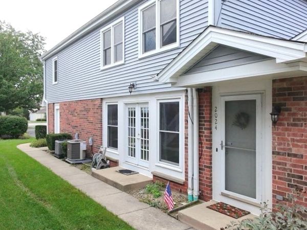 2024 N Old Hicks Road , Unit B6, Palatine, IL 60074