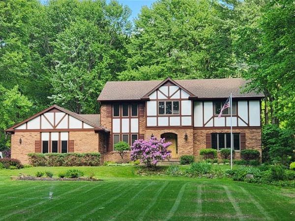 7835 Memory Lane , Canfield, OH 44406