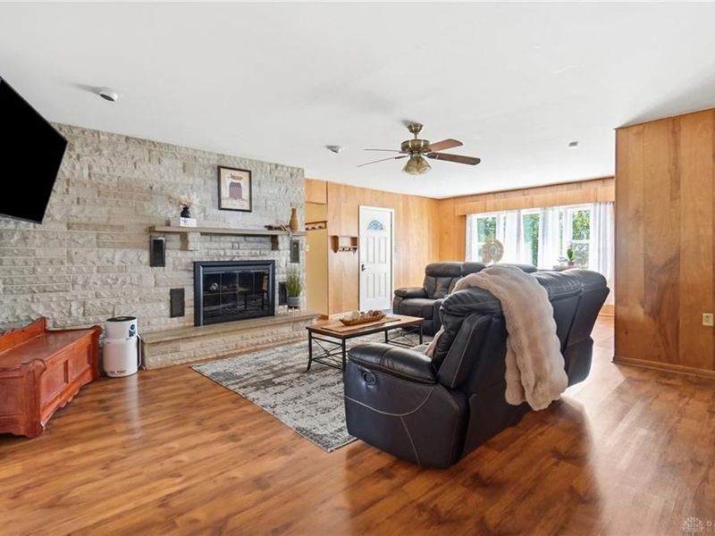 7426 Martz Paulin Road, Carlisle, OH 45005 Photo 5