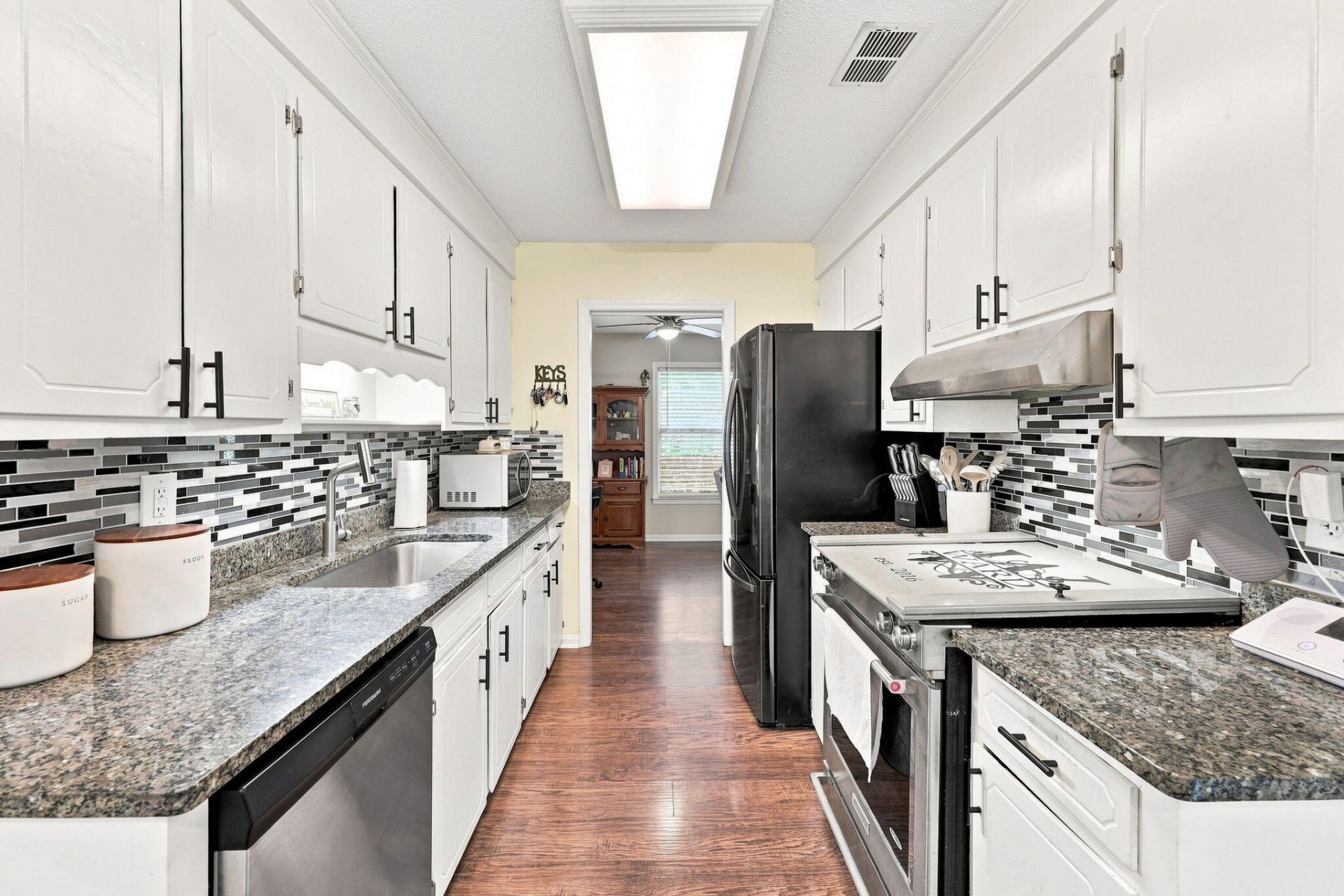 304 Longleaf Road Photo 14