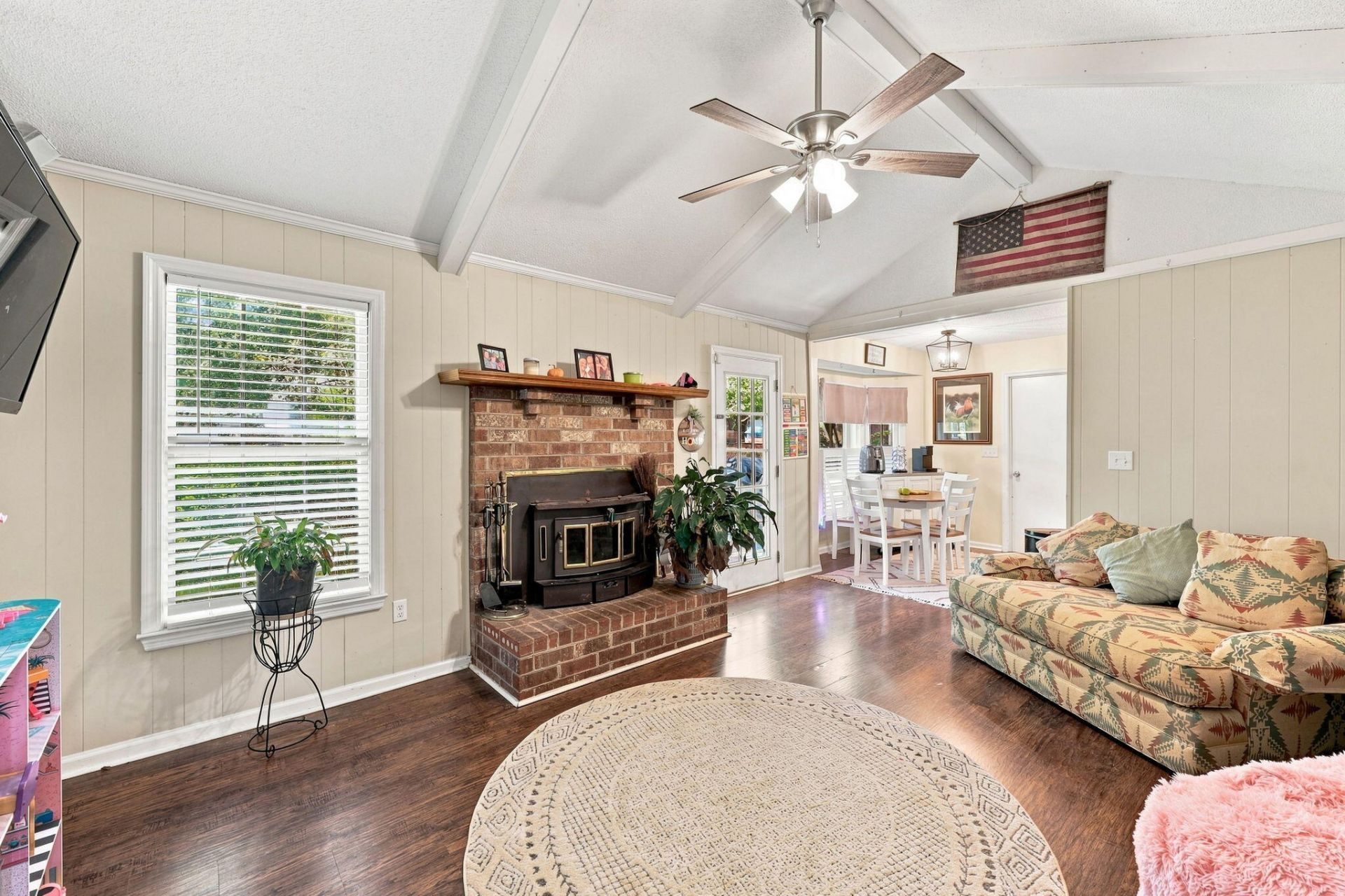 304 Longleaf Road Photo 8