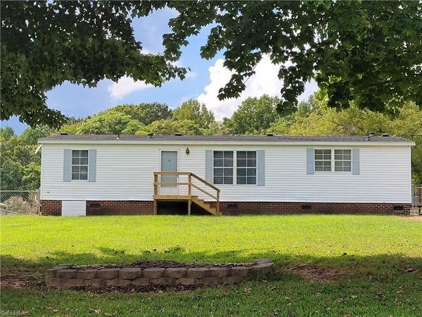 1836 Siloam Road , Mount Airy, NC 27030