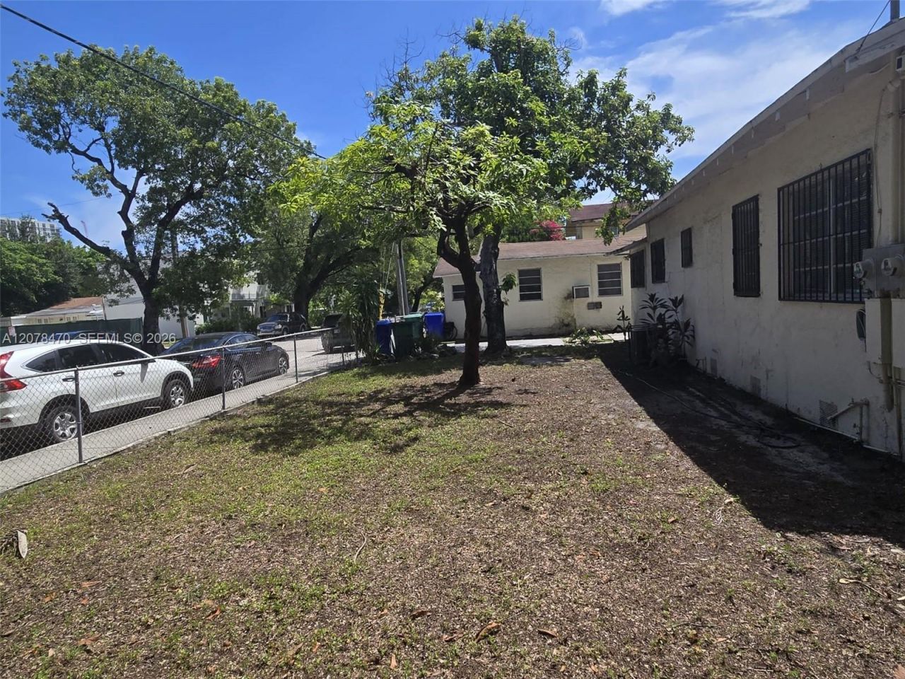106 NW 34th St, Miami, FL 33127 Photo
