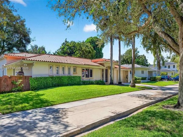 1266 NE 101st St , Miami Shores, FL 33138
