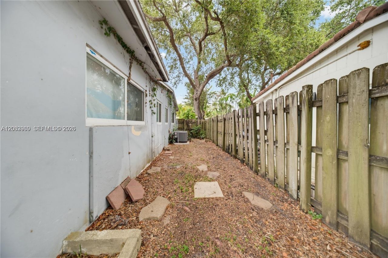 315 SW 19th St , Fort Lauderdale, FL 33315 Photo