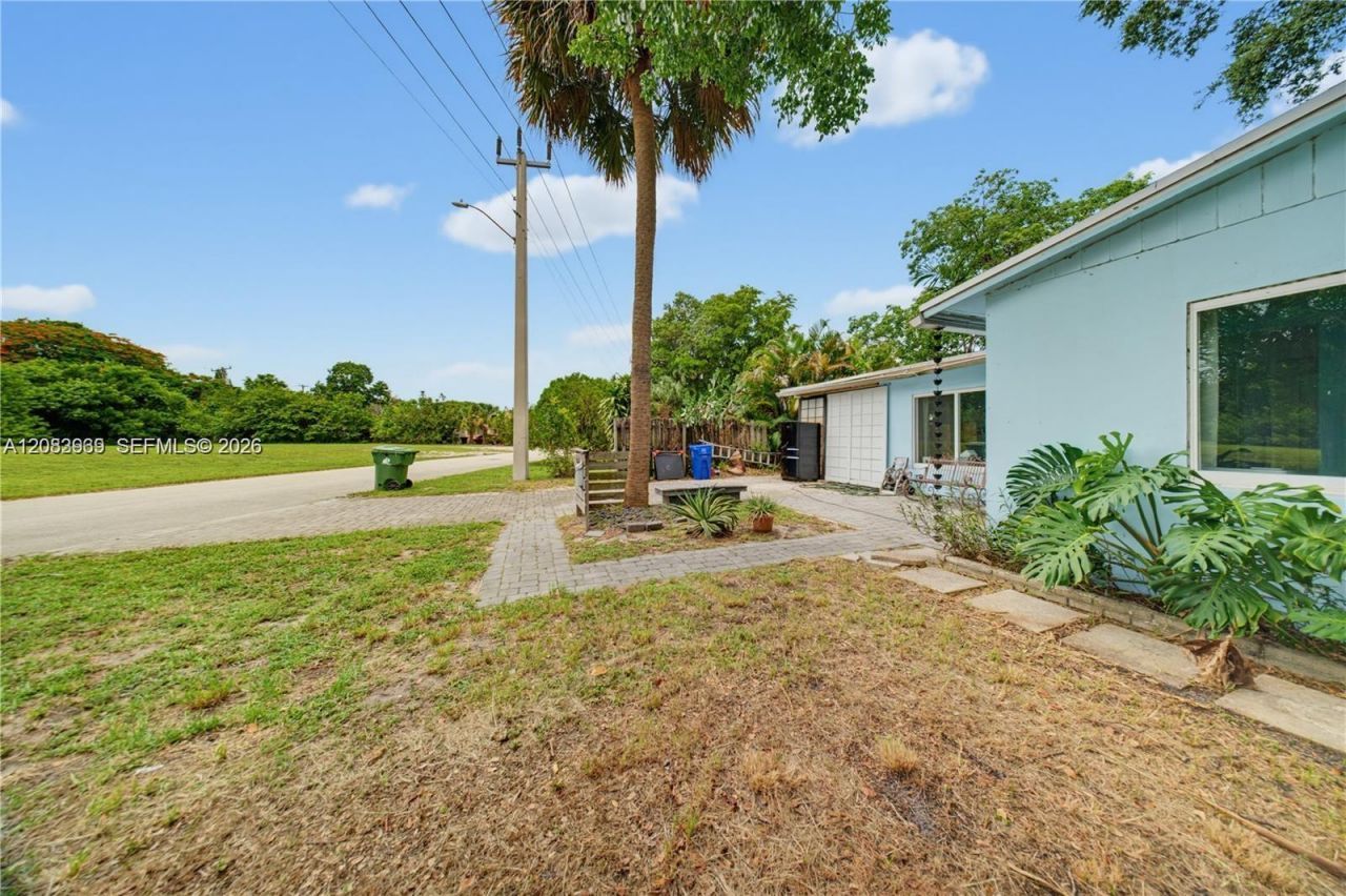 315 SW 19th St , Fort Lauderdale, FL 33315 Photo