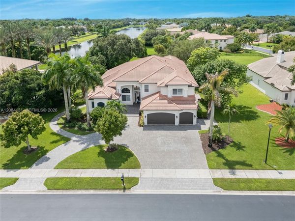 11406 Canyon Maple Blvd, Davie, FL 33330