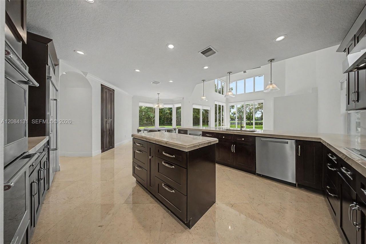 11406 Canyon Maple Blvd, Davie, FL 33330 Photo