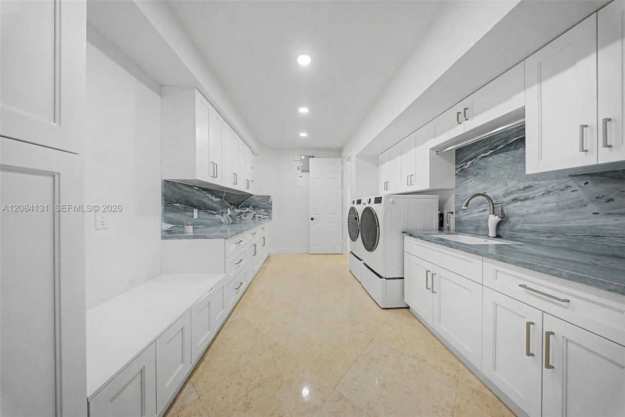 11406 Canyon Maple Blvd, Davie, FL 33330 Photo