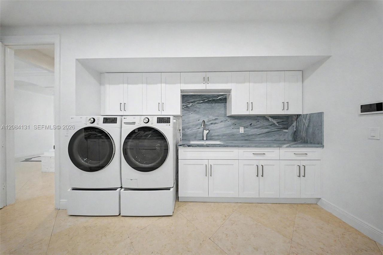 11406 Canyon Maple Blvd, Davie, FL 33330 Photo