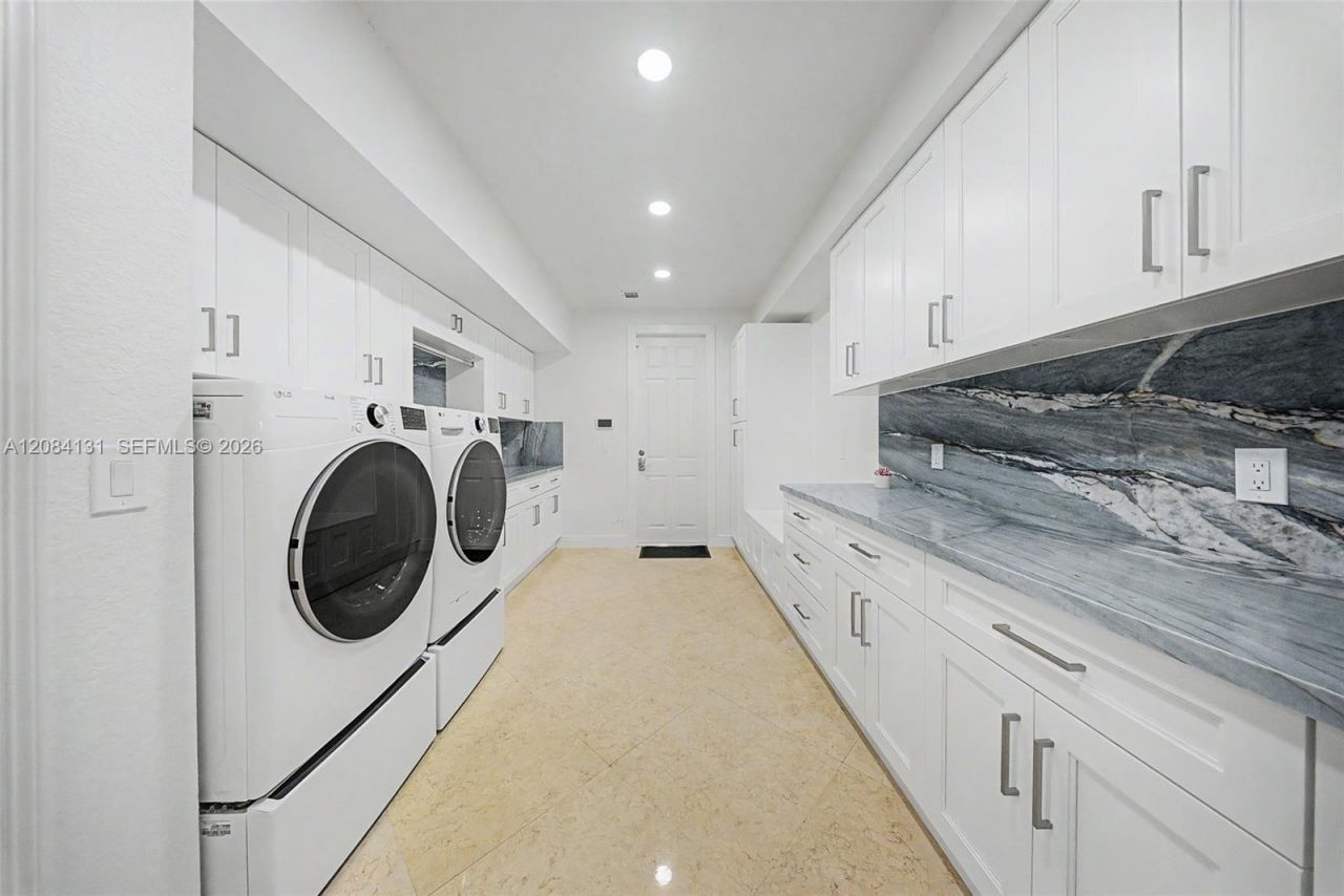 11406 Canyon Maple Blvd, Davie, FL 33330 Photo